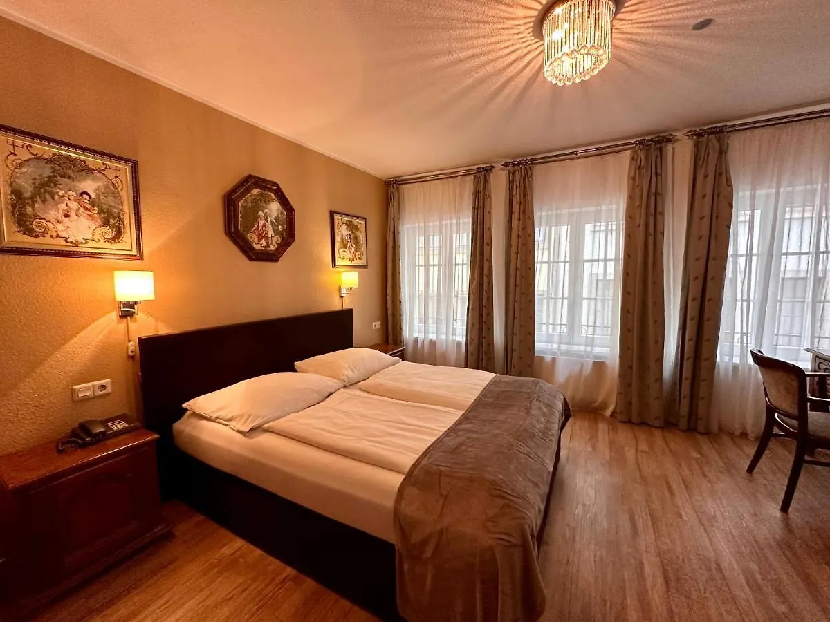 Hotel Altstadthotel Hayk Am Rhein Cologne