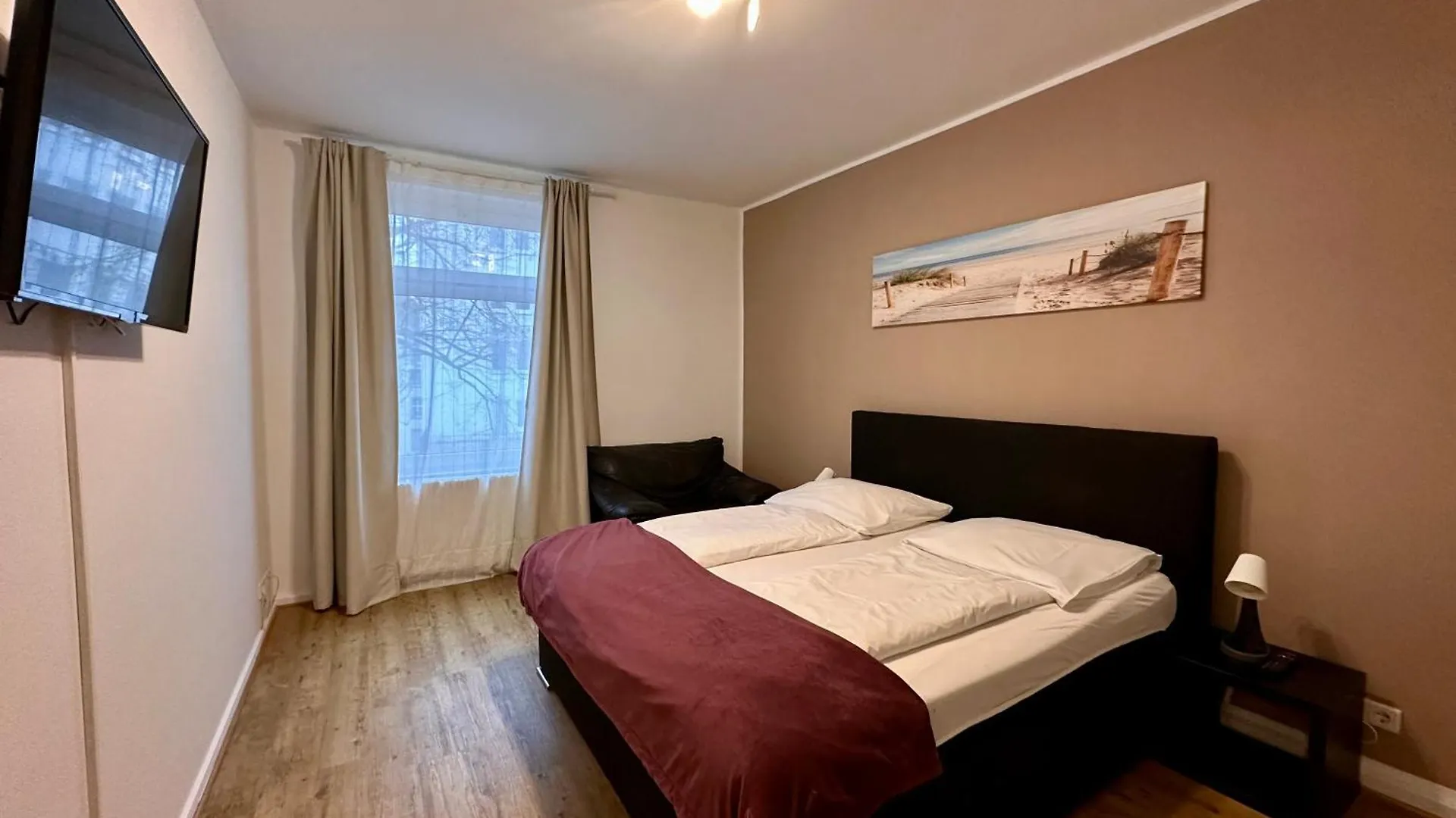 Altstadthotel Hayk Am Rhein Cologne