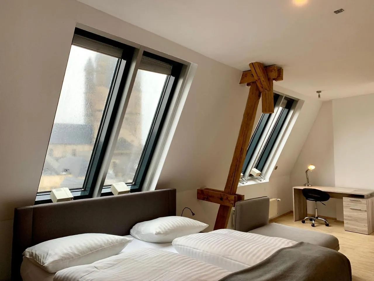 Altstadthotel Hayk Am Rhein Cologne Germany