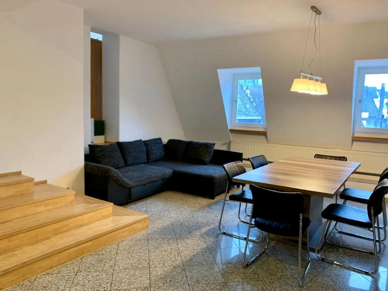 Altstadthotel Hayk Am Rhein Cologne