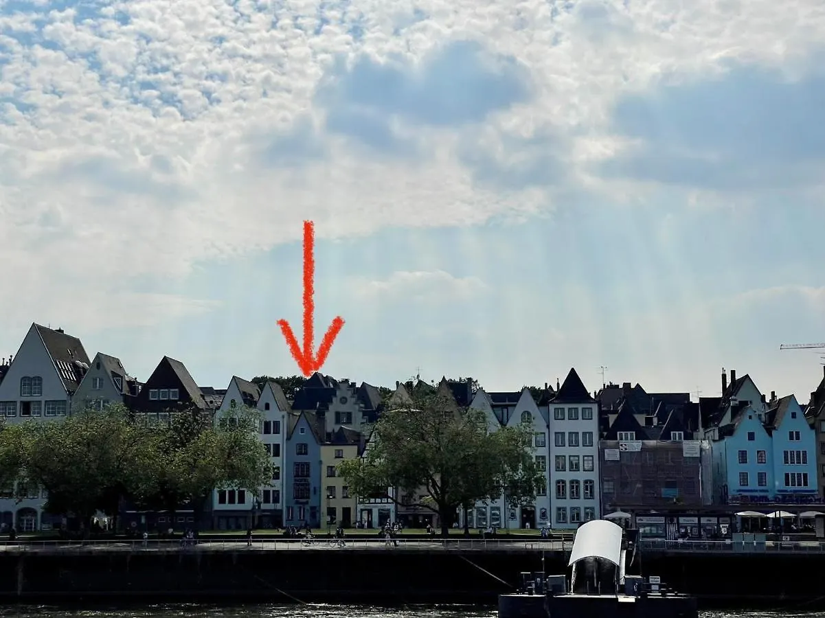 Altstadthotel Hayk Am Rhein Cologne Hotel